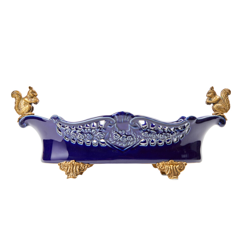 Чаша темно-синего цвета из фарфора с бронзовыми фигурками белок Eden Garden porcelain and bronze Темно-синий Бронза Чаша темно-синего цвета из фарфора с бронзовыми фигурками белок Eden Garden porcelain and bronze Темно-синий Бронза в Липецке | Loft Concept