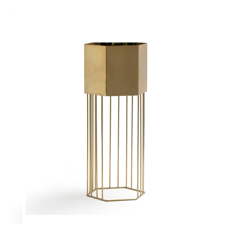 Ваза Vase On A Metal Stand Brass Латунь Ваза Vase On A Metal Stand Brass Латунь в Липецке | Loft Concept