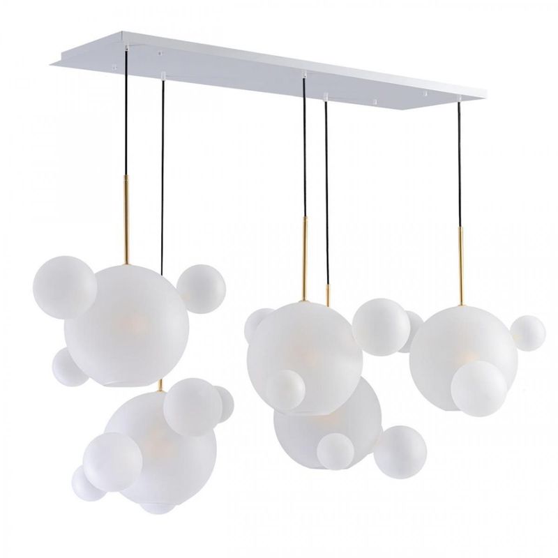 Линейный Светодиодный Светильник Giopato & Coombes Bubble Chandelier Linear Circle матовое белое стекло 5 плафонов Белый Золотой Линейный Светодиодный Светильник Giopato & Coombes Bubble Chandelier Linear Circle матовое белое стекло 5 плафонов Белый Золотой в Липецке | Loft Concept