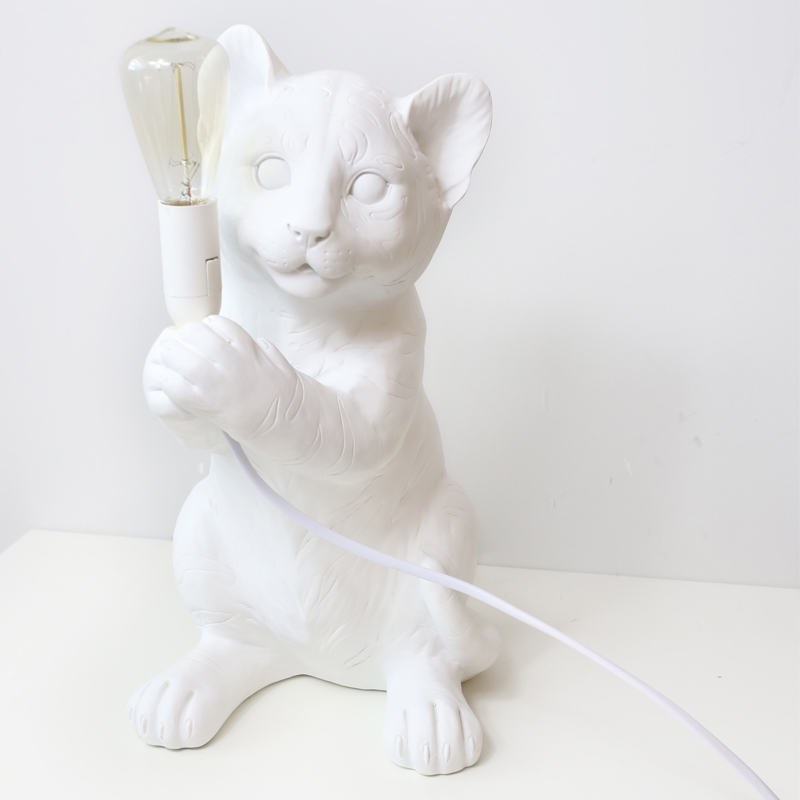 Настольная лампа Table Lamp Cat Белый Настольная лампа Table Lamp Cat Белый в Липецке | Loft Concept