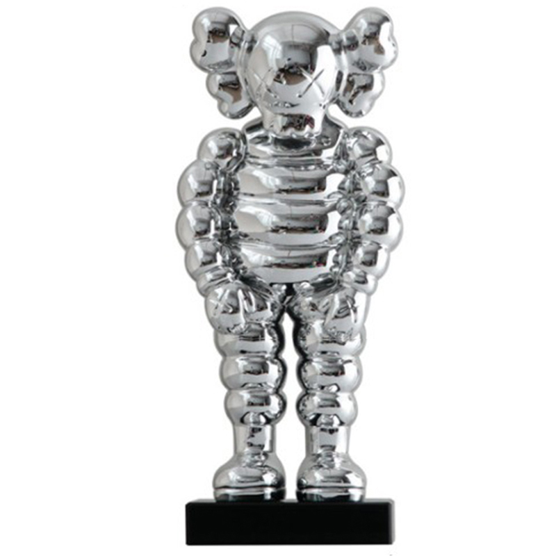 Статуэтка KAWS Bowed Down Silver on stand Серебряный Статуэтка KAWS Bowed Down Silver on stand Серебряный в Липецке | Loft Concept