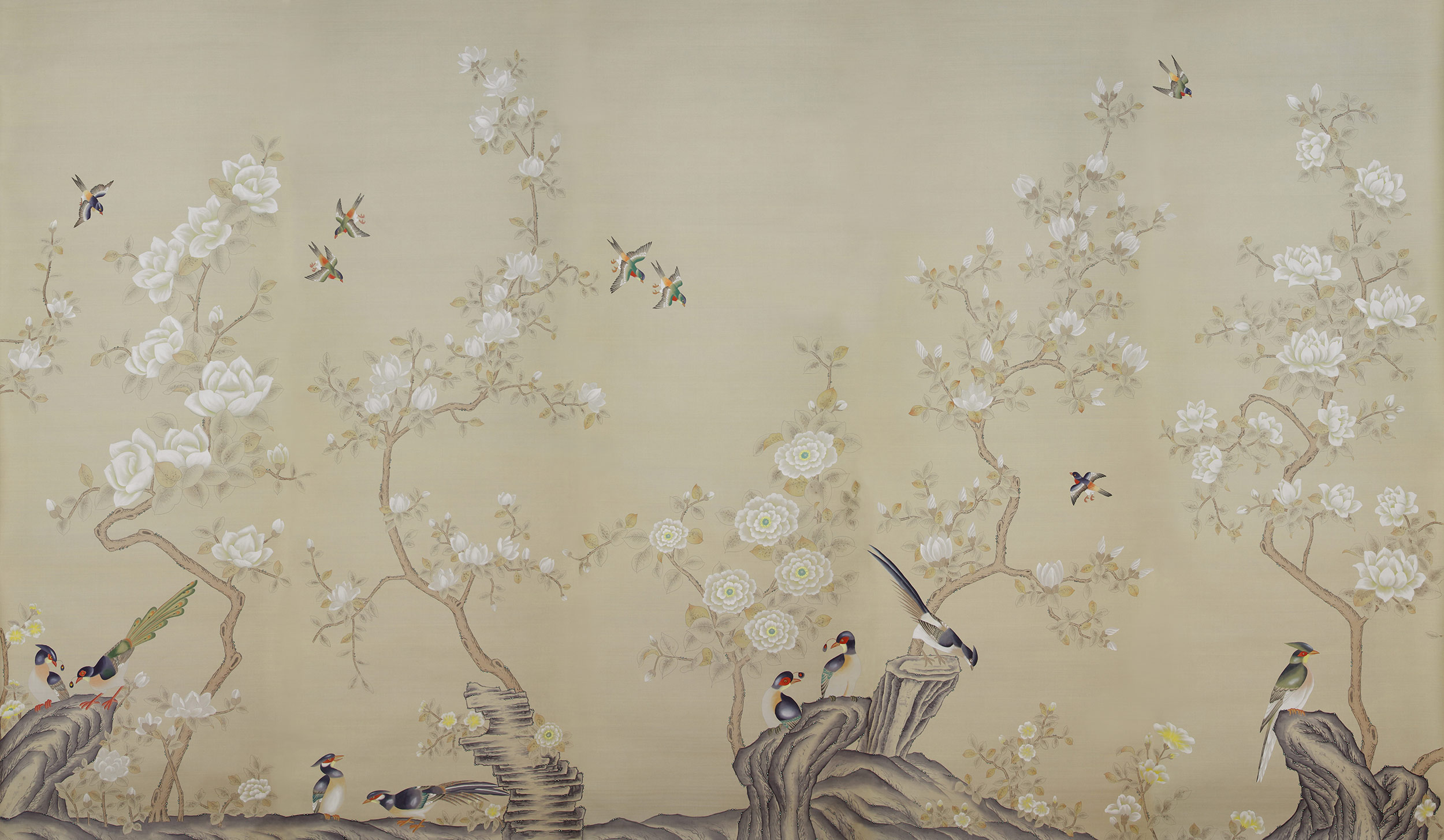 Обои ручная роспись Japanese Garden Special Colourway on Faint Gold metallic silk Обои ручная роспись Japanese Garden Special Colourway on Faint Gold metallic silk - постер Loft-Concept в Липецке