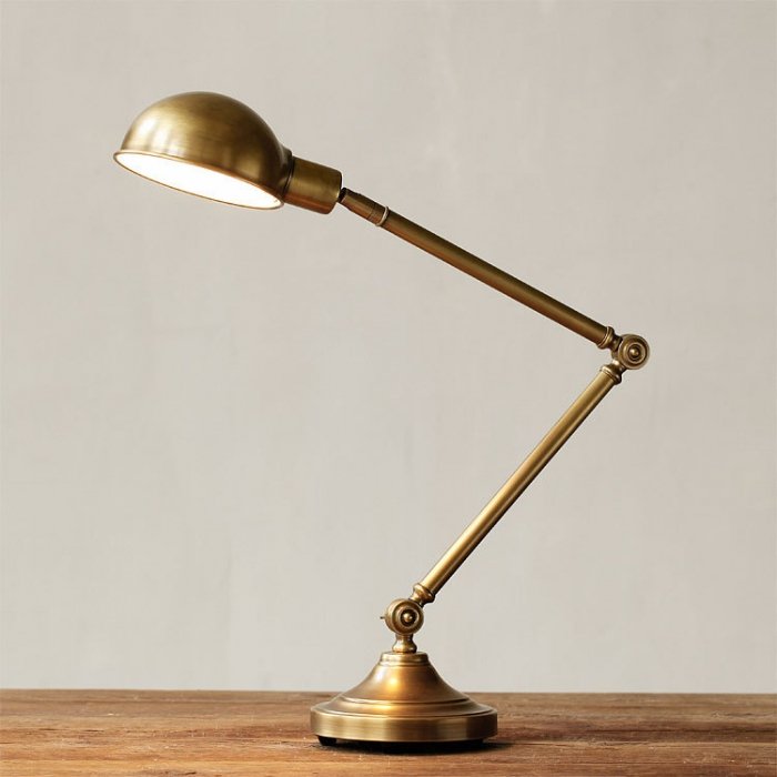 Настольная лампа Brass Vintage Loft Table Lamp Латунь Настольная лампа Brass Vintage Loft Table Lamp Латунь в Липецке | Loft Concept