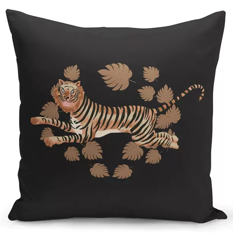 Декоративная подушка Tiger in Leaves Черный Коричневый Бежевый Декоративная подушка Tiger in Leaves Черный Коричневый Бежевый в Липецке | Loft Concept
