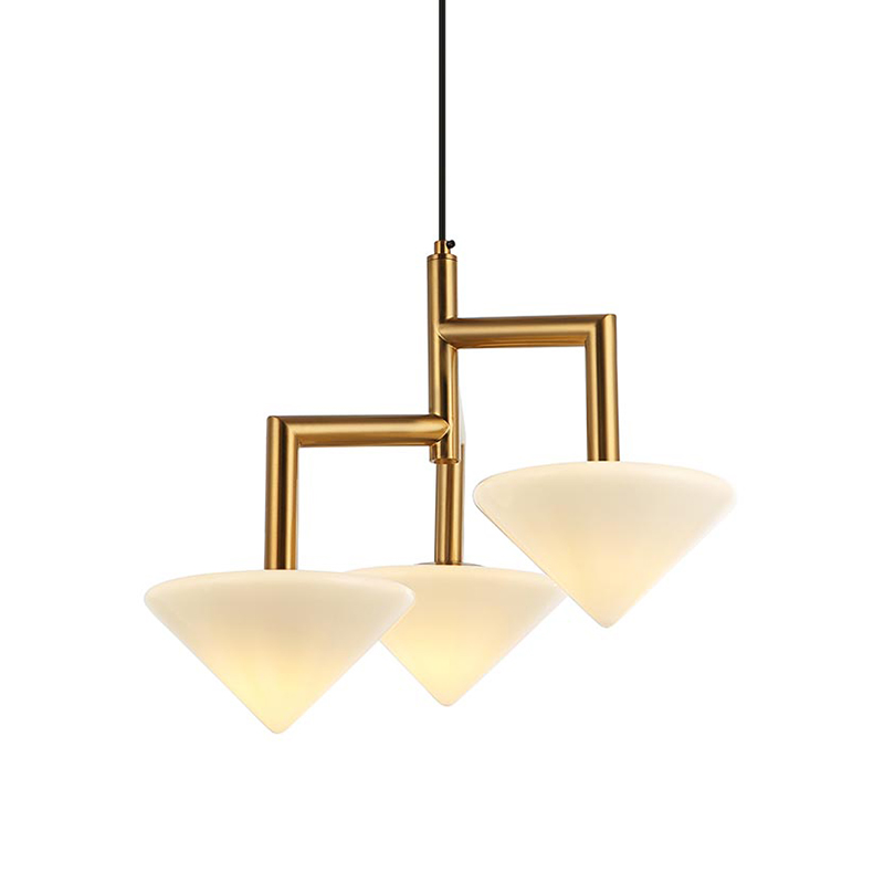 Люстра Acantha Gold Lamp Золотой Белый Люстра Acantha Gold Lamp Золотой Белый в Липецке | Loft Concept