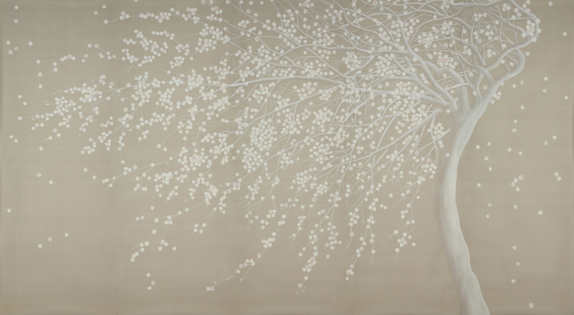 Обои ручная роспись Windswept Blossom Blossom on Lead Grey dyed silk Обои ручная роспись Windswept Blossom Blossom on Lead Grey dyed silk - постер Loft-Concept в Липецке