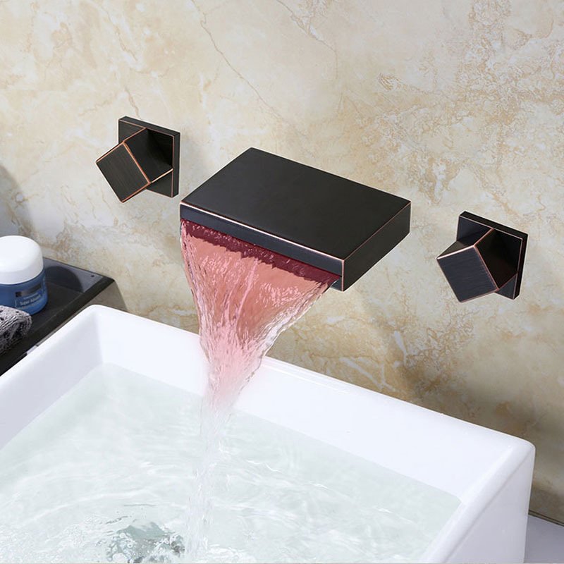Смеситель с подсветкой для воды Led black cubes Черный Смеситель с подсветкой для воды Led black cubes Черный в Липецке | Loft Concept