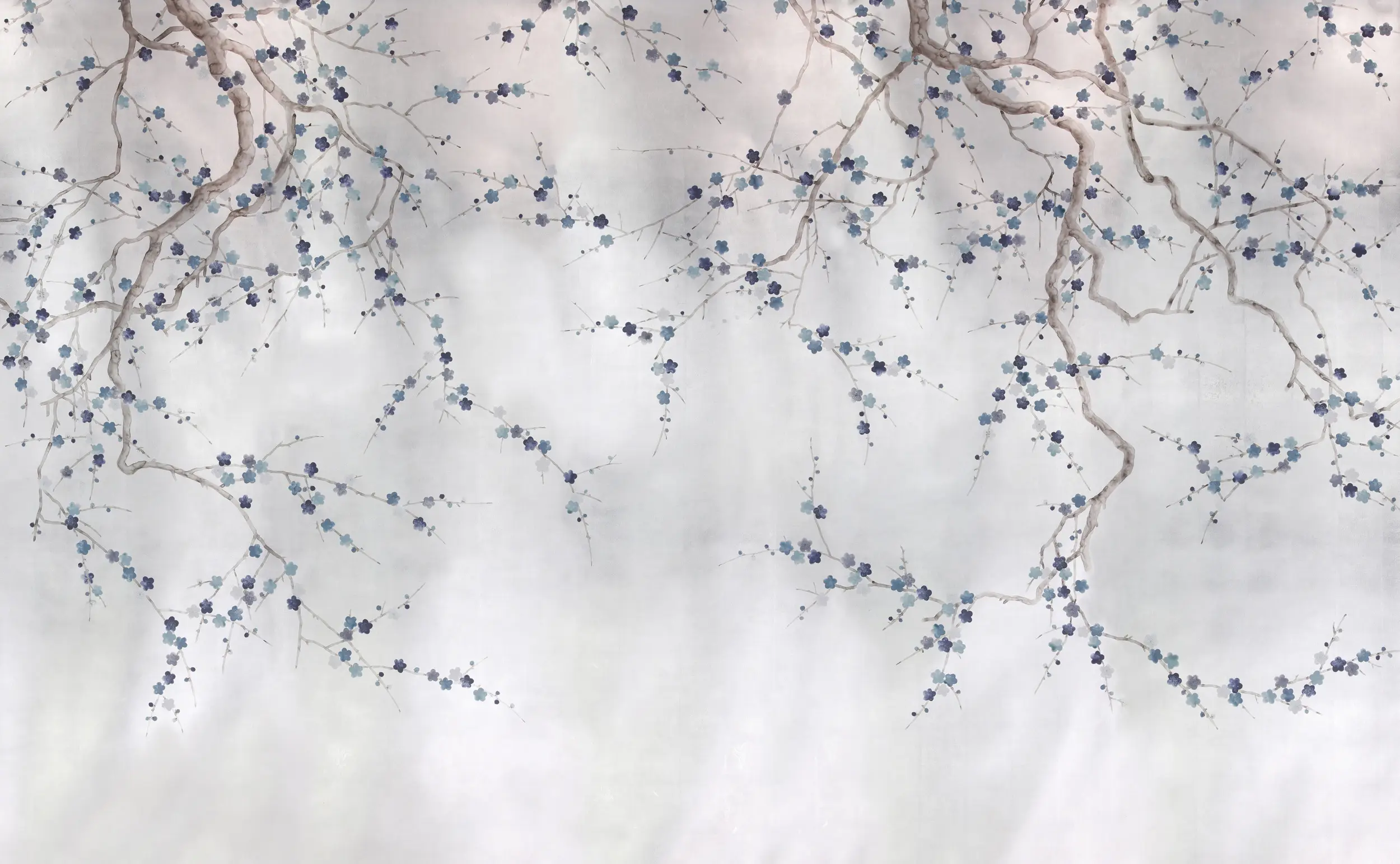 Обои ручная роспись Plum Blossom Inky Hokusai on Sterling Silver gilded silk Обои ручная роспись Plum Blossom Inky Hokusai on Sterling Silver gilded silk - постер Loft-Concept в Липецке