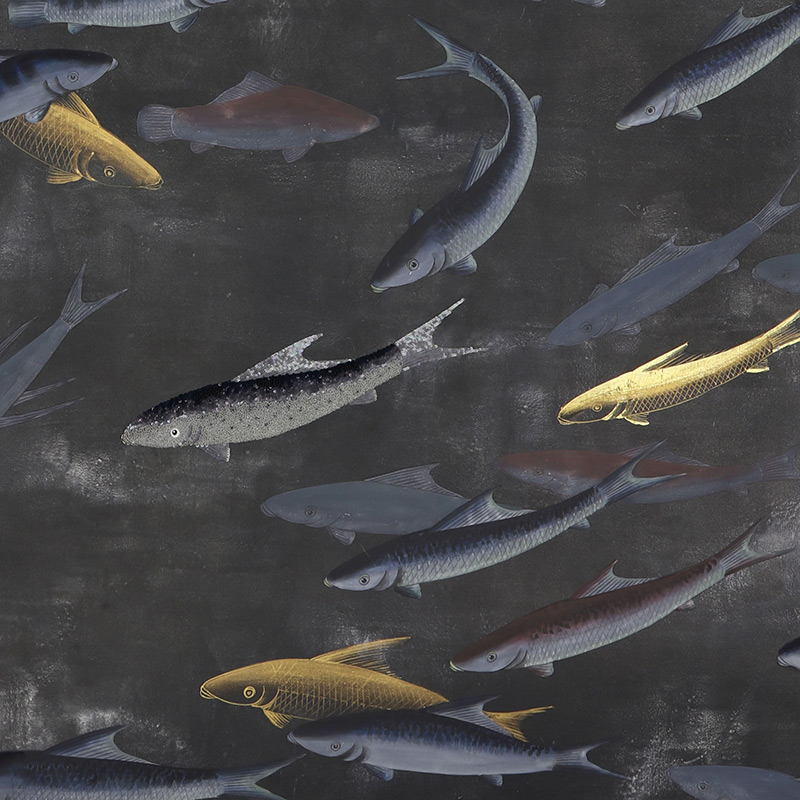 Обои ручная роспись Fishes Colourway SC-125 on Tarnished Silver gilded silk with pearlescent antiquing Обои ручная роспись Fishes Colourway SC-125 on Tarnished Silver gilded silk with pearlescent antiquing в Липецке | Loft Concept