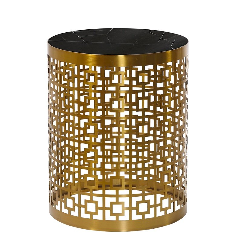 Приставной стол Artesia Side Table Table Black Глянцевое золото Черный Приставной стол Artesia Side Table Table Black Глянцевое золото Черный в Липецке | Loft Concept