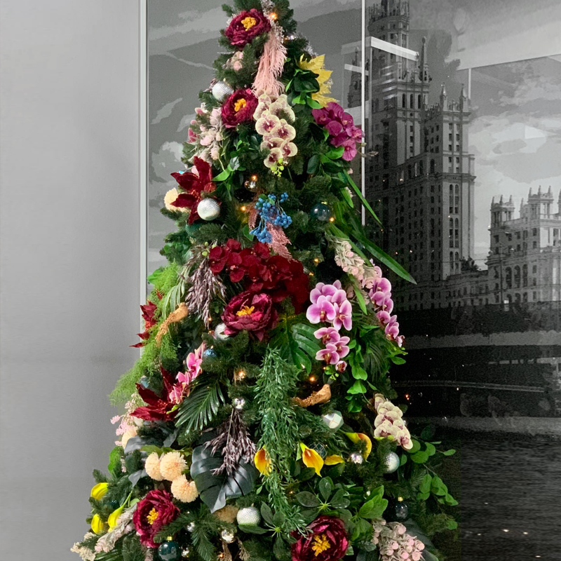 Ель Дизайнерская украшенная тропическими Цветами Christmas tree Tropical Flowers Красный Розовый Зеленый Желтый Ель Дизайнерская украшенная тропическими Цветами Christmas tree Tropical Flowers Красный Розовый Зеленый Желтый в Липецке | Loft Concept