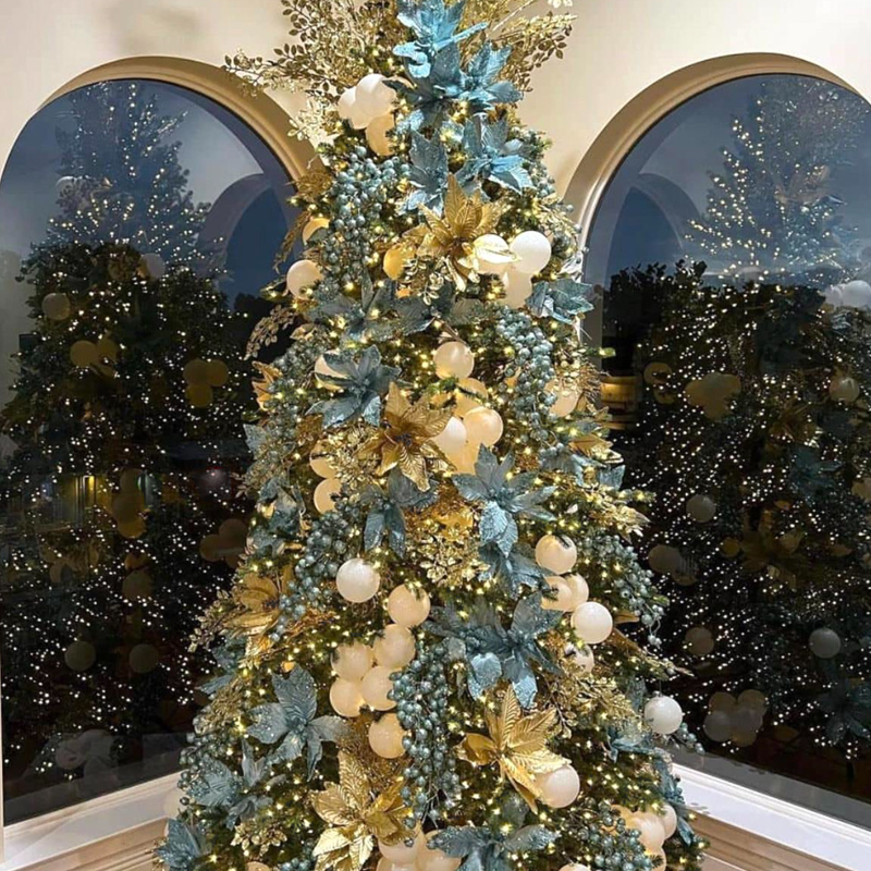 Дизайнерская Елка украшенная Золотыми и Голубыми Цветами Golden and Blue Flowers Золотой Голубой Дизайнерская Елка украшенная Золотыми и Голубыми Цветами Golden and Blue Flowers Золотой Голубой в Липецке | Loft Concept