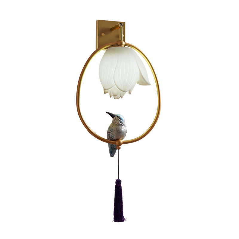 Бра White Flower and bird Sconce Глянцевое золото Белый Синий Бра White Flower and bird Sconce Глянцевое золото Белый Синий в Липецке | Loft Concept