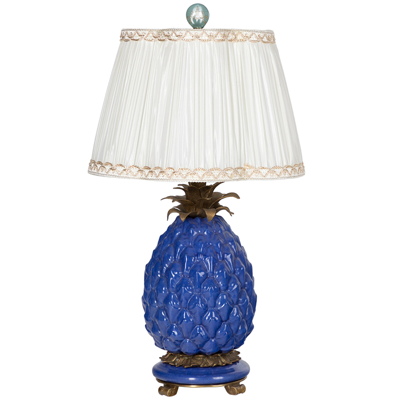 Настольная лампа с абажуром Pineapple Blue Table Lamp Бронза Синий Белый Настольная лампа с абажуром Pineapple Blue Table Lamp Бронза Синий Белый в Липецке | Loft Concept