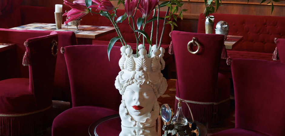 Ваза VASE MORO LADY LIPSTICK Ваза VASE MORO LADY LIPSTICK - Loft-Concept в Липецке