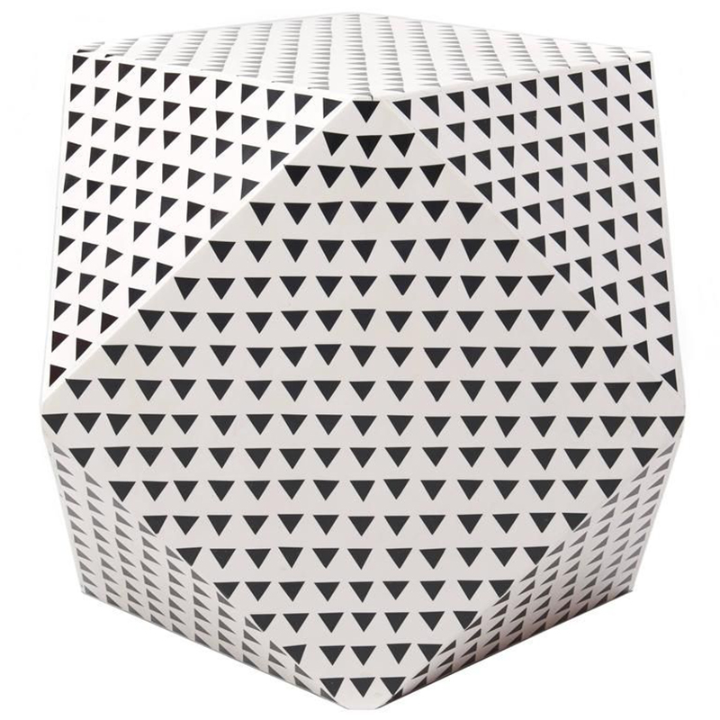 Triangular Black and White Geometric side table Черно-белый Triangular Black and White Geometric side table Черно-белый в Липецке | Loft Concept