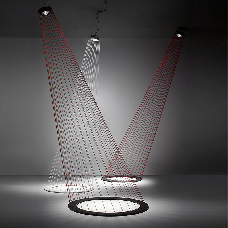 Люстра Ray Light Threads Object Lighting Красный Черный Люстра Ray Light Threads Object Lighting Красный Черный в Липецке | Loft Concept