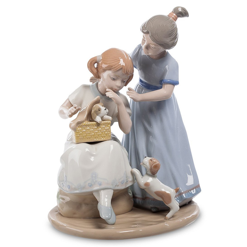 Статуэтка фарфоровая Девочки с собачками Charming Statuette Белый Бежевый Серо-голубой Серый Статуэтка фарфоровая Девочки с собачками Charming Statuette Белый Бежевый Серо-голубой Серый в Липецке | Loft Concept