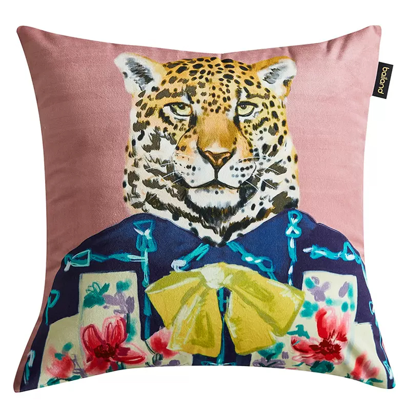 Декоративная подушка Стиль Gucci Leopard Fashion Animals Cushion Pink Розовый Мульти Декоративная подушка Стиль Gucci Leopard Fashion Animals Cushion Pink Розовый Мульти в Липецке | Loft Concept
