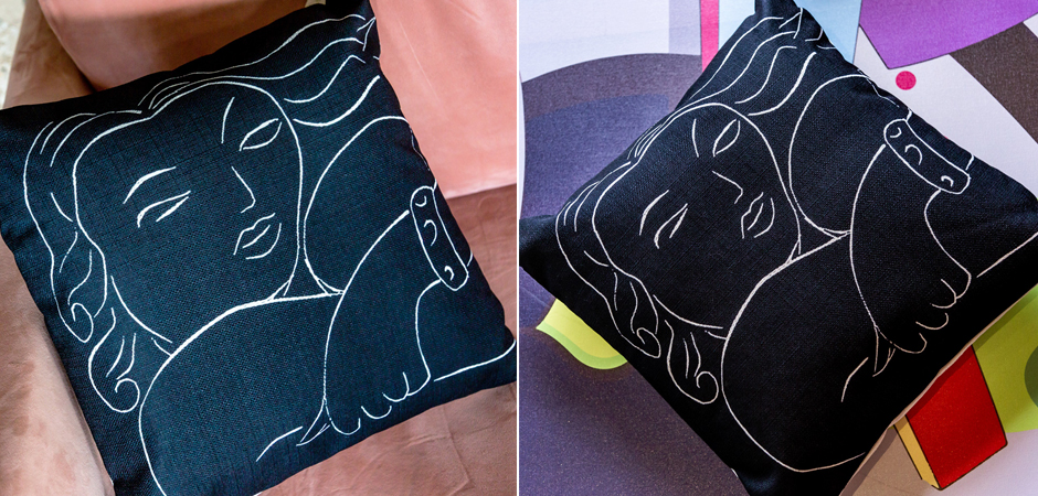 Декоративная подушка White Silhouette Pasiphae Pillow Декоративная подушка White Silhouette Pasiphae Pillow - Loft-Concept в Липецке