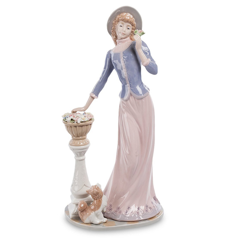 Статуэтка фарфоровая Леди Charming Statuette Белый Розовый Серо-голубой Бежевый Статуэтка фарфоровая Леди Charming Statuette Белый Розовый Серо-голубой Бежевый в Липецке | Loft Concept