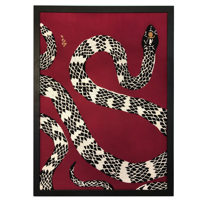 Панно из бисера Striped Snake Черно-белый Бургундский красный Панно из бисера Striped Snake Черно-белый Бургундский красный в Липецке | Loft Concept