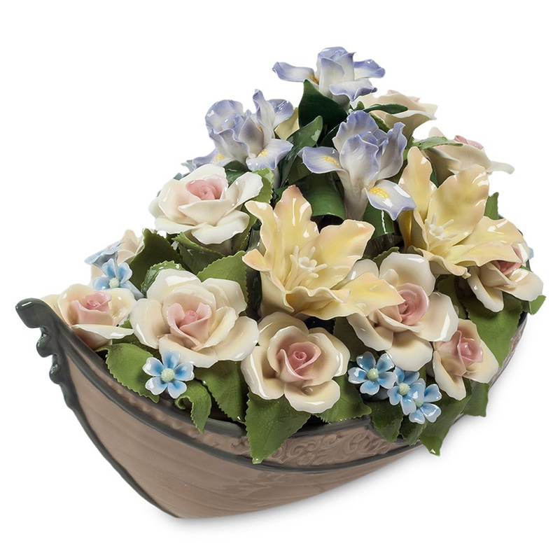 Статуэтка фарфоровая Лодка с цветами Charming Statuette Белый Розовый Голубой Зеленый Желтый Коричневый Статуэтка фарфоровая Лодка с цветами Charming Statuette Белый Розовый Голубой Зеленый Желтый Коричневый в Липецке | Loft Concept