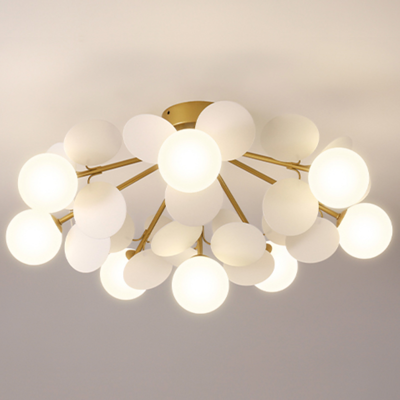 Люстра MATISSE Chandelier Aster Золотой Белый Светло-серый Люстра MATISSE Chandelier Aster Золотой Белый Светло-серый в Липецке | Loft Concept