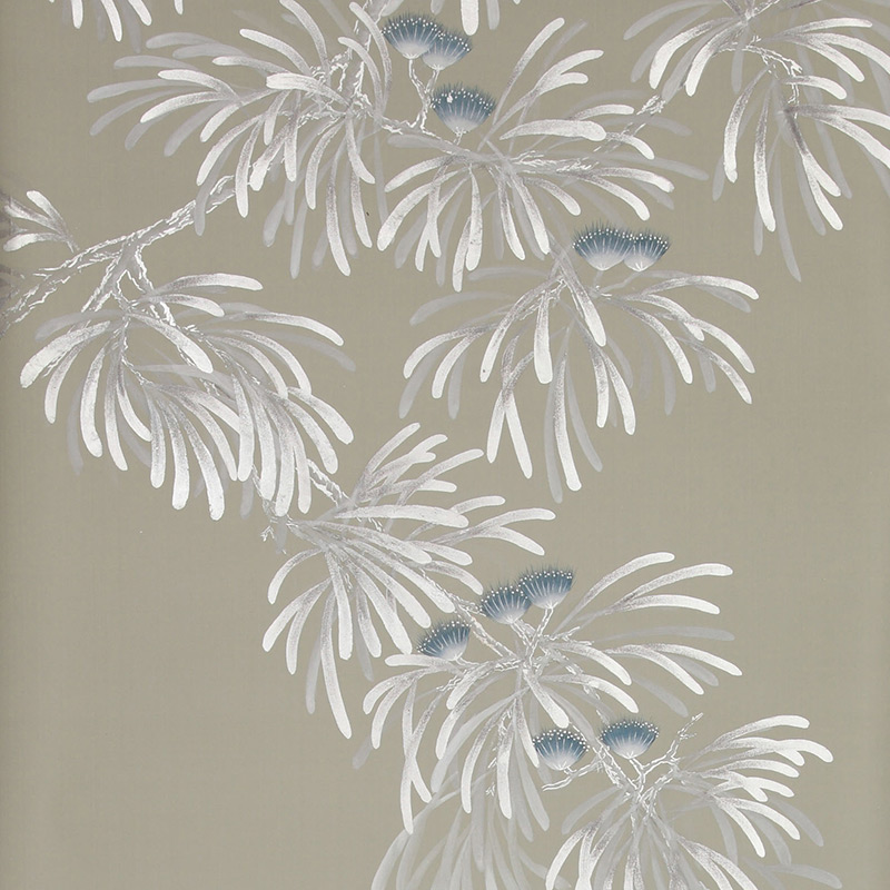 Обои ручная роспись Silk Tree Special Colourway on Pale Grey dyed silk Обои ручная роспись Silk Tree Special Colourway on Pale Grey dyed silk в Липецке | Loft Concept