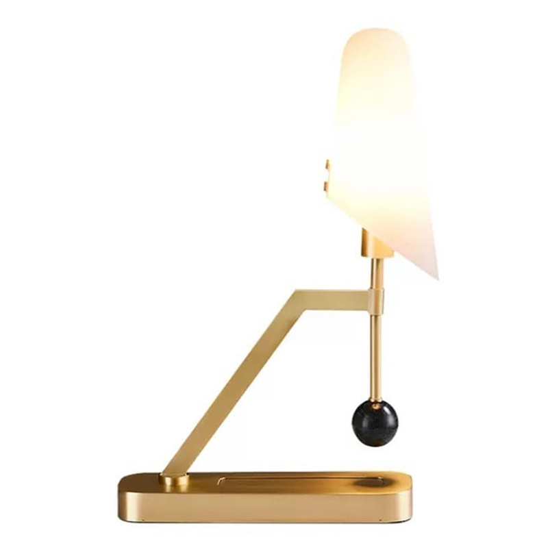 Настольная лампа Gold table lamp with stone Золотой Белый Настольная лампа Gold table lamp with stone Золотой Белый в Липецке | Loft Concept