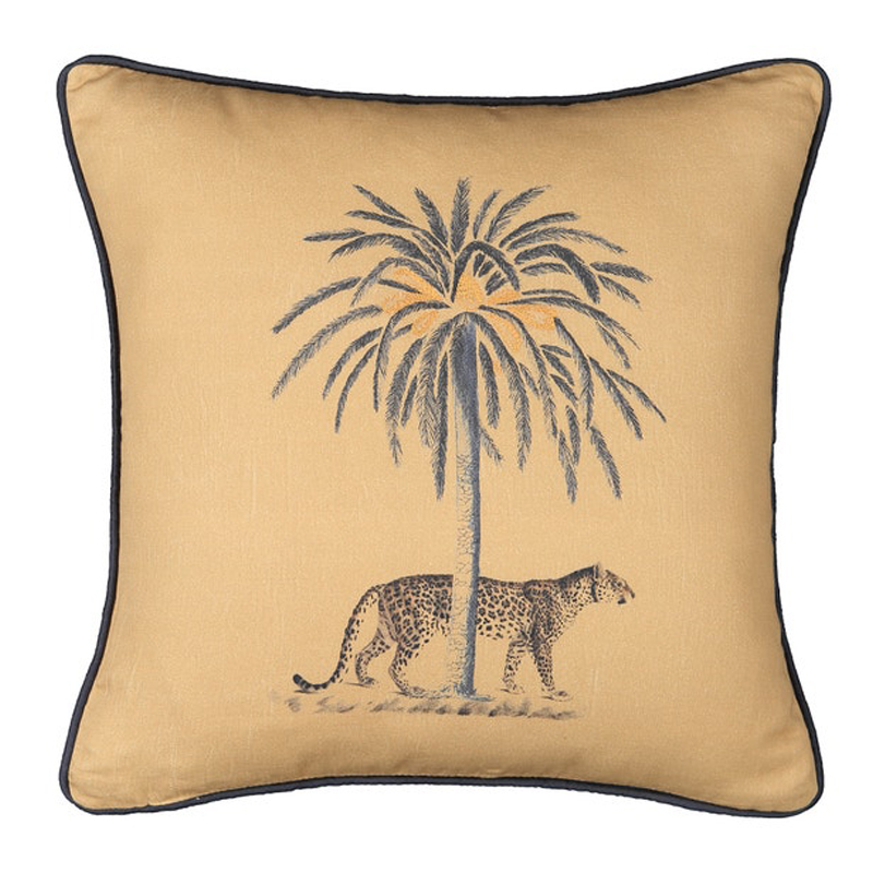 Подушка Leopard and palm Бежевый Подушка Leopard and palm Бежевый в Липецке | Loft Concept