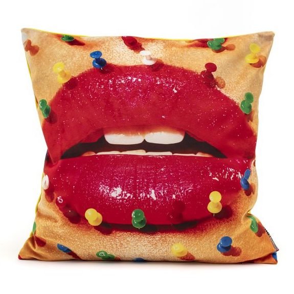 Подушка Seletti Cushion Mouth with pins Design: Toiletpaper Мульти Подушка Seletti Cushion Mouth with pins Design: Toiletpaper Мульти в Липецке | Loft Concept