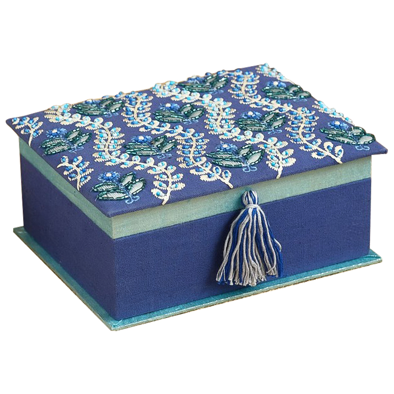 Шкатулка с вышивкой Flower Ornament Beads Embroidery Box Синий Бирюзовый Белый Шкатулка с вышивкой Flower Ornament Beads Embroidery Box Синий Бирюзовый Белый в Липецке | Loft Concept