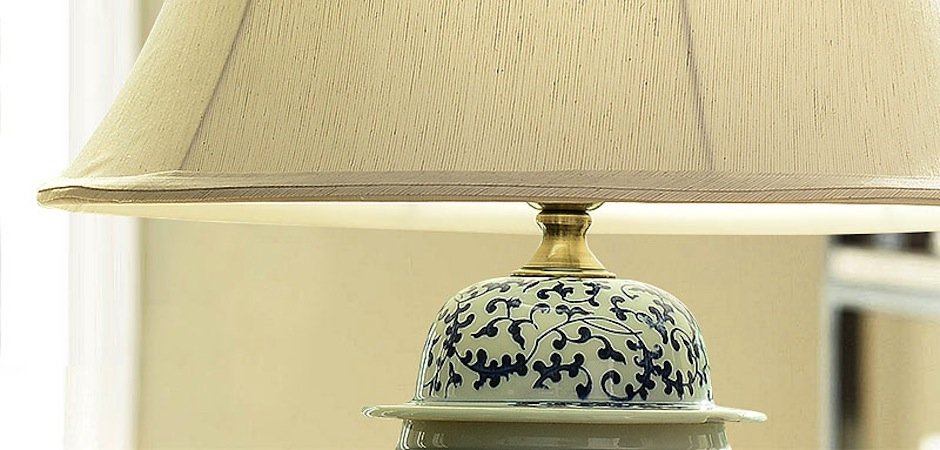 Настольная керамическая лампа с узором Kelly - Loft-Concept в Липецке