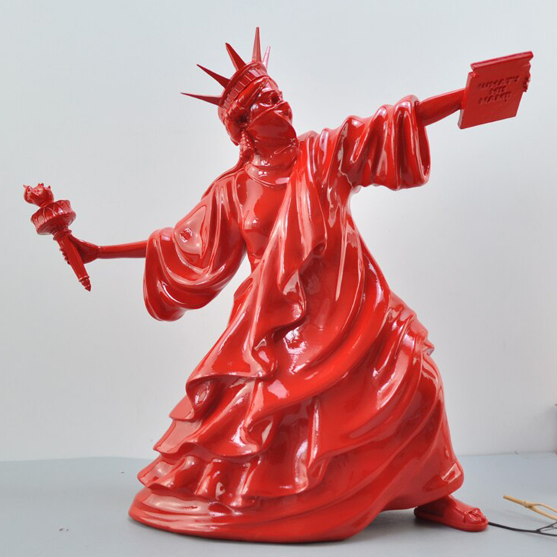Статуэтка Freedom Riot Red Красный Статуэтка Freedom Riot Red Красный в Липецке | Loft Concept