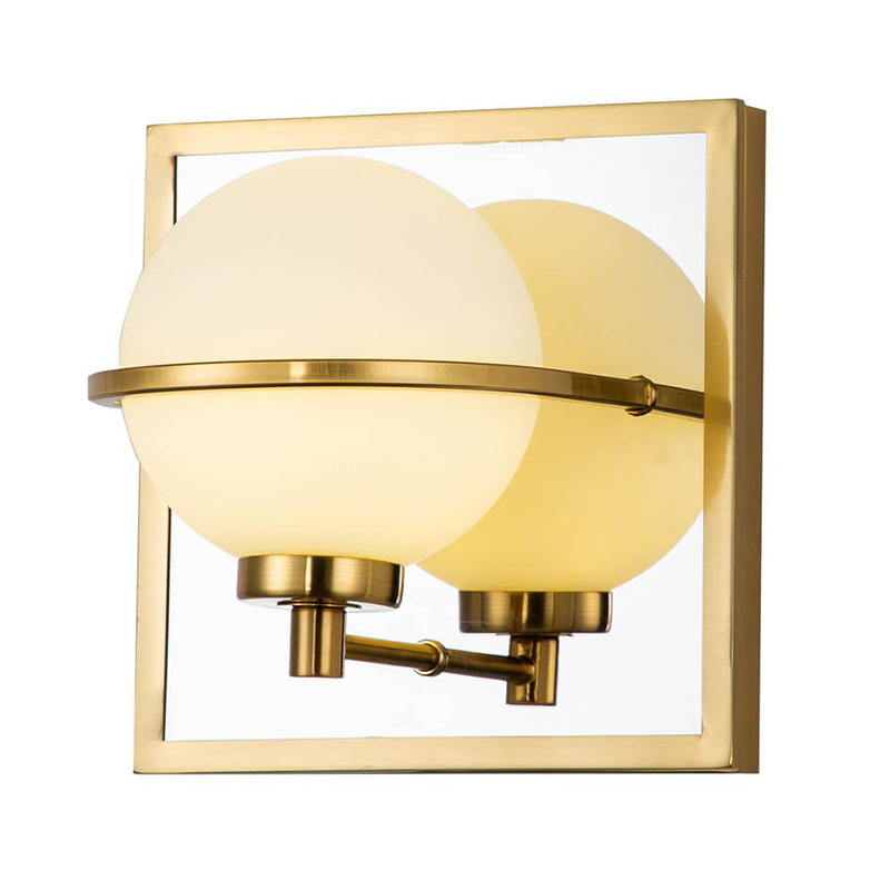 Бра Ball Reflection Wall Lamp Латунь Белый Бра Ball Reflection Wall Lamp Латунь Белый в Липецке | Loft Concept