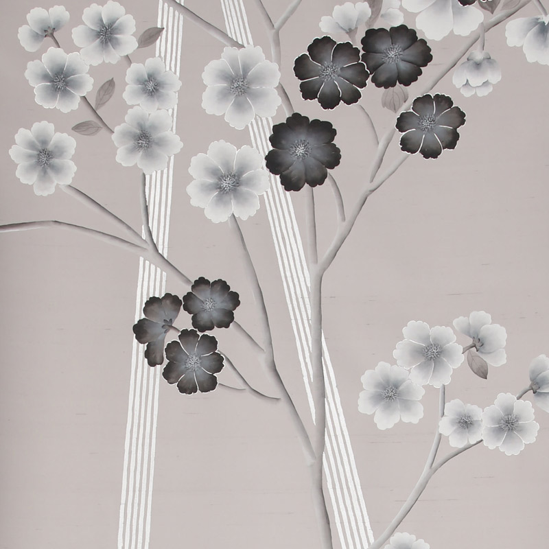 Обои ручная роспись Anemones in Light Dusk colourway on Lilac Hint slub silk Обои ручная роспись Anemones in Light Dusk colourway on Lilac Hint slub silk в Липецке | Loft Concept