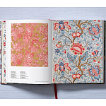 Подарочная  Книга для дизайнеров The Book of Printed Fabrics. 16th - today XXL варинант исполнения - 8 | Loft Concept в Липецке