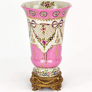Фарфоровая ваза Pink Porcelain Vase