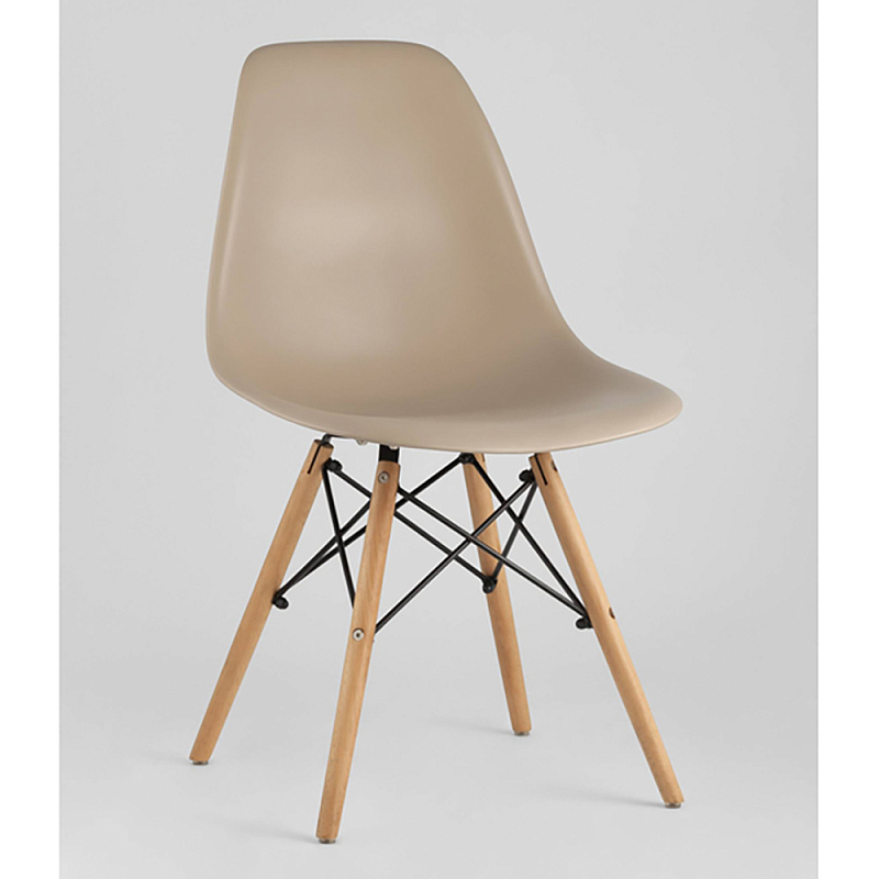 Пластиковый стул на ножках из массива бука Eames Beige Бежевый Древесина в Липецке | Loft Concept 