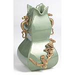 Ваза зеленого цвета из фарфора с бронзовыми ручками в виде драконов и рельефным цветочным декором Eden Garden porcelain and bronze варинант исполнения - 2 | Loft Concept в Липецке