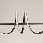 Люстра линейная черного цвета с волнообразным металлическим элементом Luke Lampco Tracer Lamp варинант исполнения - 3 | Loft Concept в Липецке