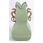 Ваза зеленого цвета из фарфора с бронзовыми ручками в виде драконов и рельефным цветочным декором Eden Garden porcelain and bronze варинант исполнения - 5 | Loft Concept в Липецке