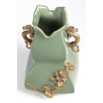 Ваза зеленого цвета из фарфора с бронзовыми ручками в виде драконов и рельефным цветочным декором Eden Garden porcelain and bronze варинант исполнения - 6 | Loft Concept в Липецке