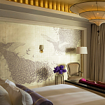 Обои ручная роспись в стиле Арт-деко Whistler Peacocks Special Colourway on 12 Carat White Gold gilded silk варинант исполнения - 1 | Loft Concept в Липецке