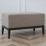 Банкетка из массива бука с бежевой обивкой из рогожки на 4-х ножках черного цвета Fjord варинант исполнения - 2 | Loft Concept в Липецке