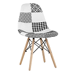 Пластиковый стул на ножках из массива бука Eames Черно-Белый Пэчворк варинант исполнения - 1 | Loft Concept в Липецке