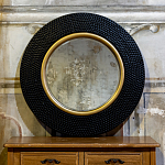 Зеркало в черной фактурной раме с золотым кантом Summon the Light варинант исполнения - 4 | Loft Concept в Липецке