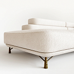 Диван угловой Saint-Trope на ножках с обивкой букле  варинант исполнения - 2 | Loft Concept в Липецке