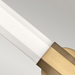 Бра для ванных комнат горизонтальное с длинным белым матовым плафоном в форме шестиугольника на круглом основании Hinkley варинант исполнения - 10 | Loft Concept в Липецке